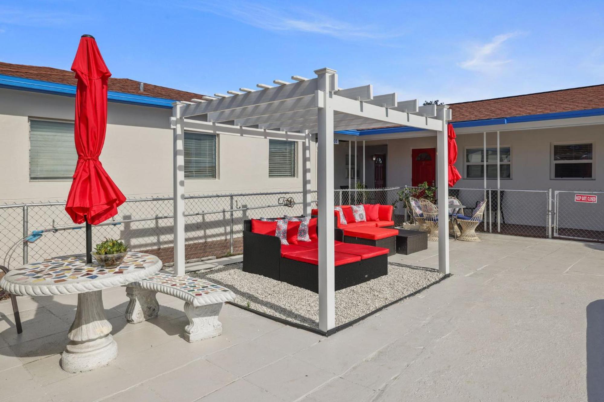 Sun Island Motel St. Pete Beach Ngoại thất bức ảnh