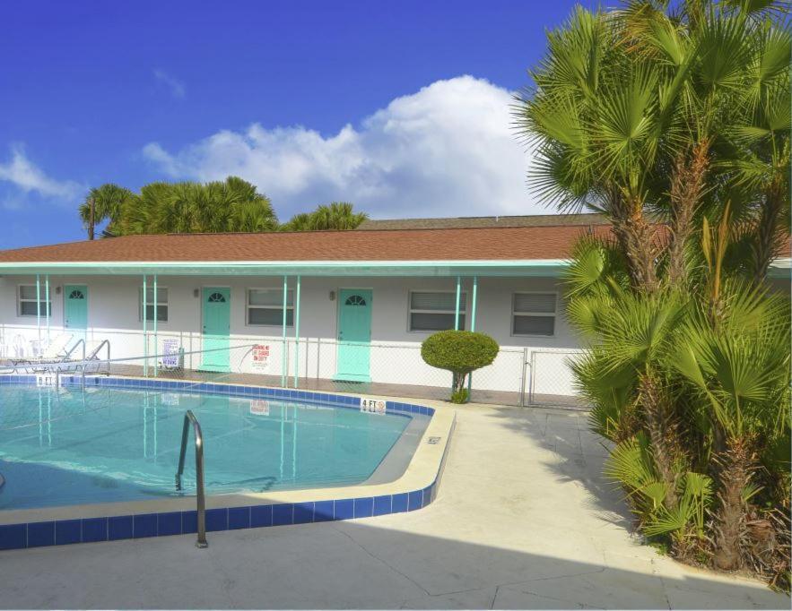 Sun Island Motel St. Pete Beach Ngoại thất bức ảnh